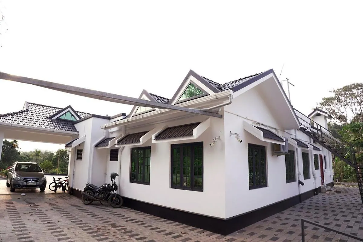 The Mountain Nest-Luxurious Retreat Villa Mananthavady