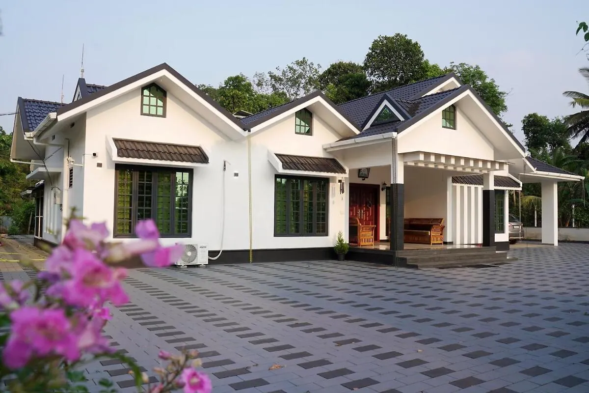 The Mountain Nest-Luxurious Retreat Villa Mananthavady